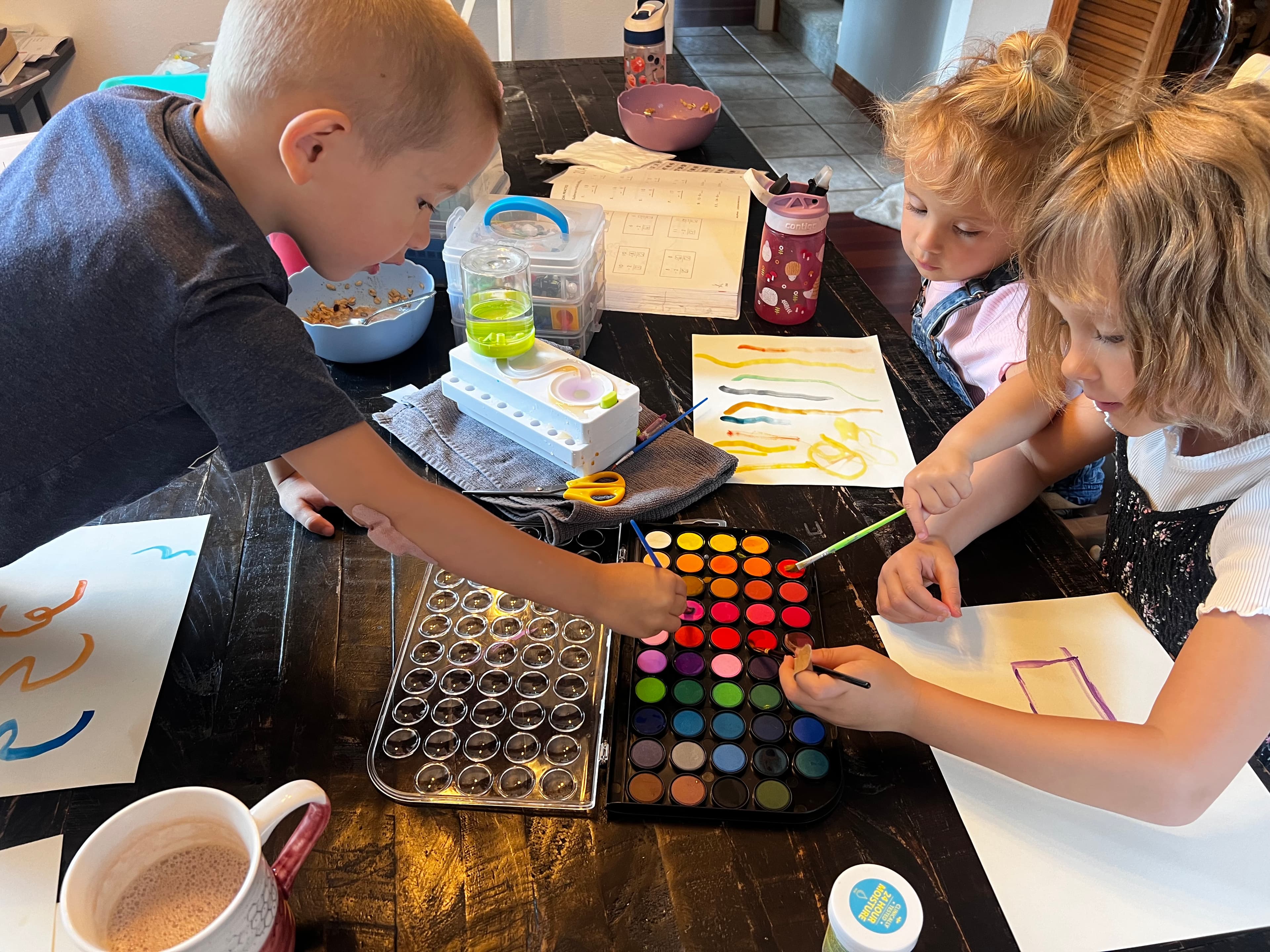 Kids painting